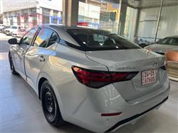 نیسان سێنترا